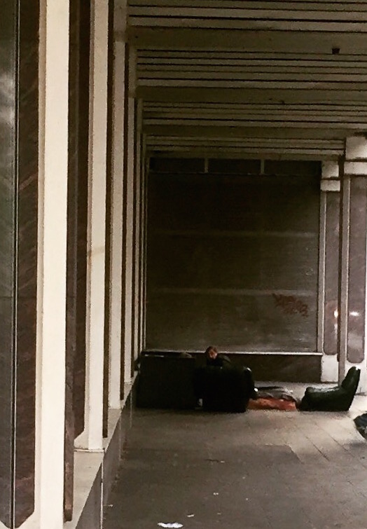 2016-10-10-17-00-03-1